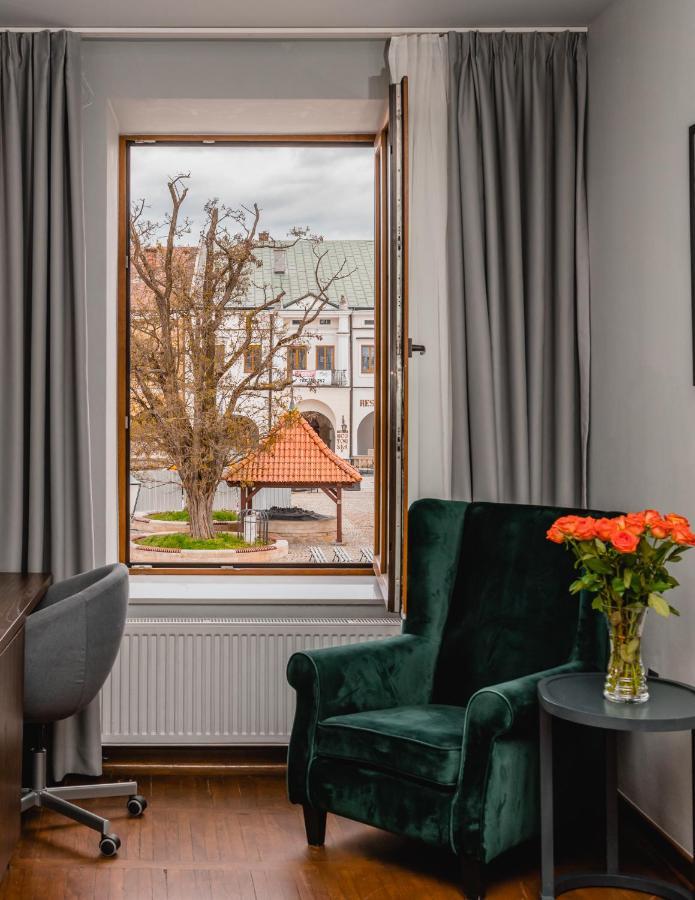 Aparthotel The Old Townhouse II Krosno Zewnętrze zdjęcie