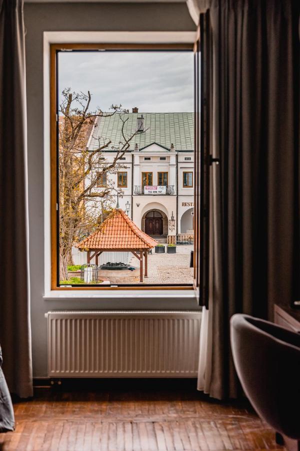 Aparthotel The Old Townhouse II Krosno Zewnętrze zdjęcie